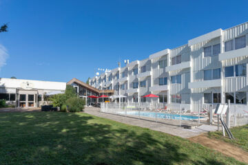 HÔTEL AKENA POITIERS NORD FUTUROSCOPE (B&B) Chasseneuil du Poitou